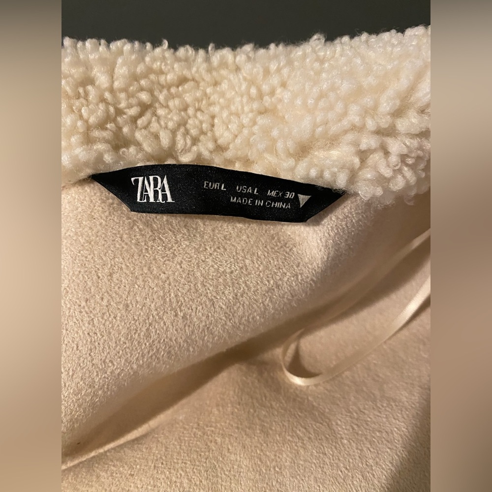 Zara Cropped Fuzzy Jacket - Picture 3 of 6